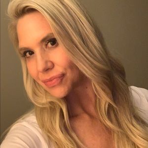 Meet your Posher, Leah